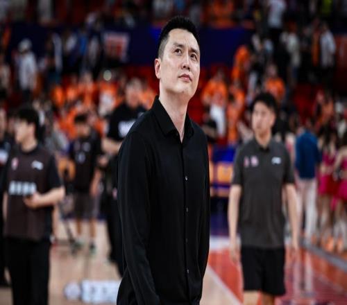 主場不敗金身告破！上海久事大鯊魚主場不敵北京隊