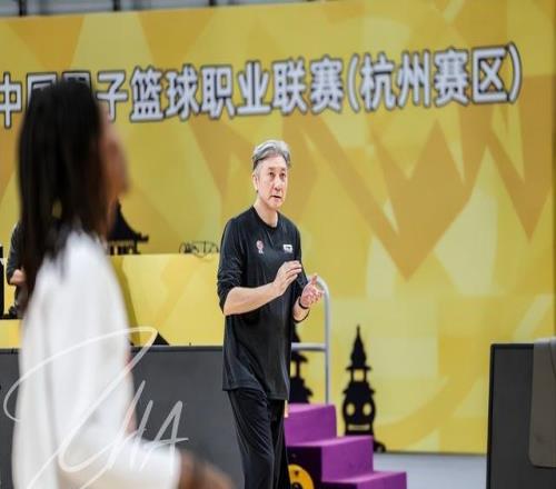 深圳男籃想要贏球！必須棄用李慕豪