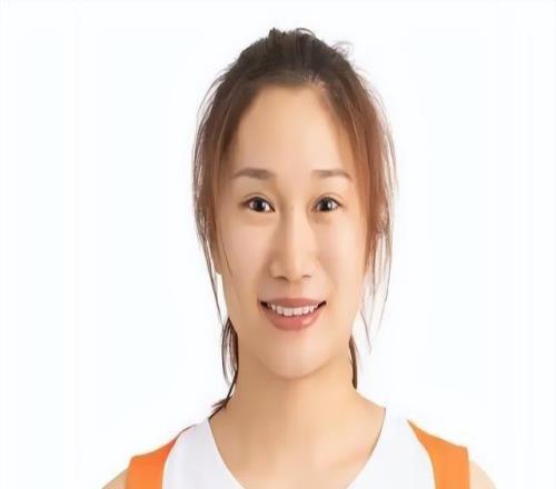 熱議籃協重罰WCBA內蒙古女籃！終身禁賽球員回應“背鍋”隱藏社媒