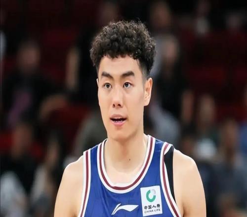 今年季后賽，CBA這4位王牌球員，把身價打沒了