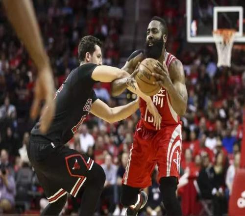 NBA歷史上最強(qiáng)5大招牌技！喬丹后仰排第2，諾維斯基金雞獨(dú)立上榜