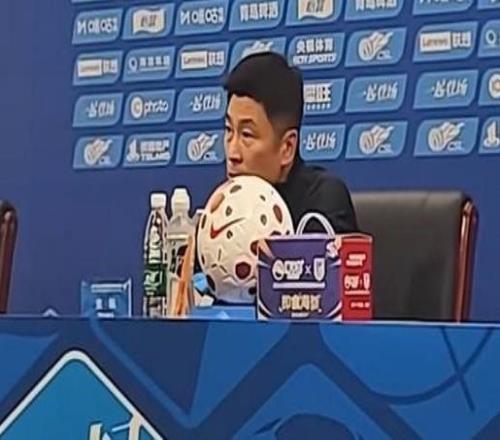 李國旭回應夏窗引援：會解決發現的問題，并按照足球規律進行
