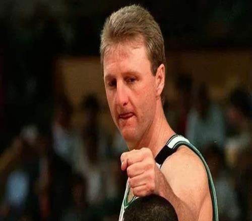 身高僅1米6！比NBA平均矮42公分，他憑什么在巨人聯(lián)盟打14年