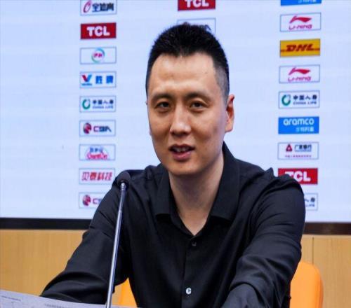 退出對陣廣廈盧偉發文：洛夫頓進行檢查治療，另1悍將也將治療