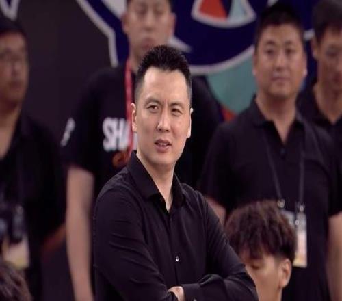 上海奪冠穩了數據給出答案，蘇群贊張鎮麟，媒體人驚呼神仙打架