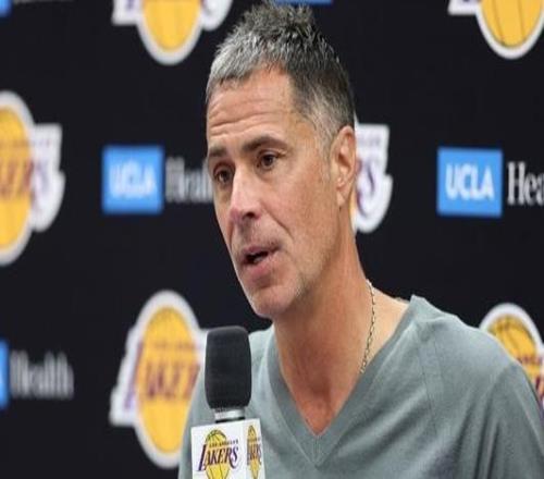 ESPN：湖人今日解雇了十幾名員工在商業運營方面繼續重組