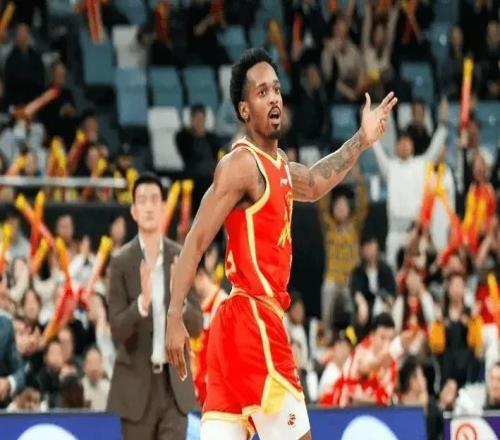 上海G2半場險勝廣廈！古德溫+2鋒線齊爆，內線被動，布朗大秋死頂