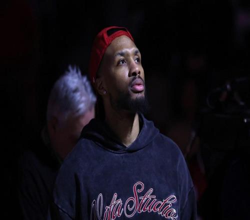 大膽，利拉德自稱是NBA歷史上僅次于庫里的歷史最佳射手