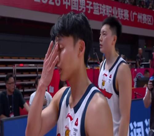 確認不打了！廣東天賦中鋒下家曝光，有望成下一個NBA中國球員！