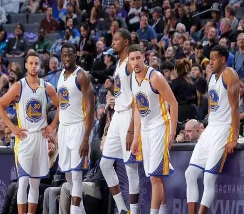 NBA史上最強(qiáng)的10支球隊(duì)怎么排13年熱火第六，4位FMVP同隊(duì)僅第三