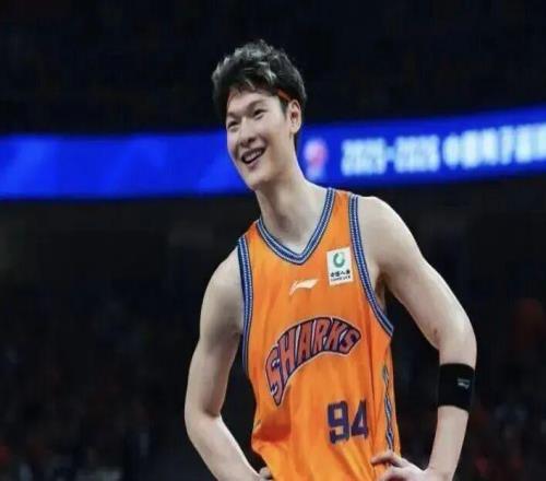 CBA總決賽G3！上海男籃vs浙江廣廈，賽前帶來上海男籃古德溫、張鎮(zhèn)麟、王哲林以及浙江廣廈孫銘徽和布朗的最新消息