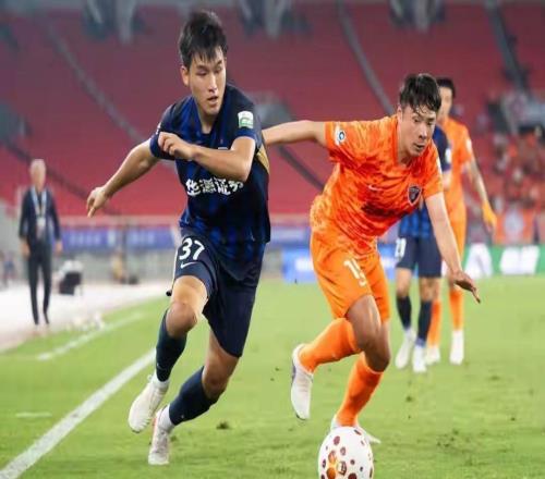 五連平困局難破黃紫昌救主：中超鏖戰彰顯國足希望
