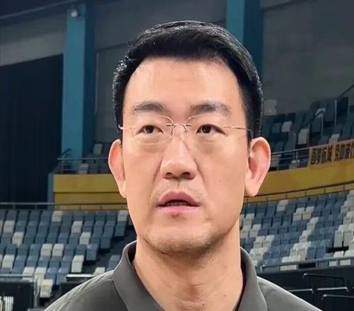 總冠軍前瞻！廣廈恐遭橫掃，孫銘徽需棄用，一人王博救星！