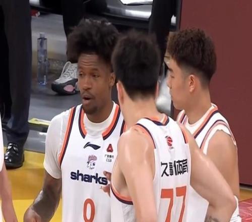 CBA總決賽G4大名單：洛夫頓復出領銜沖冠廣廈絕境能否扳回一城