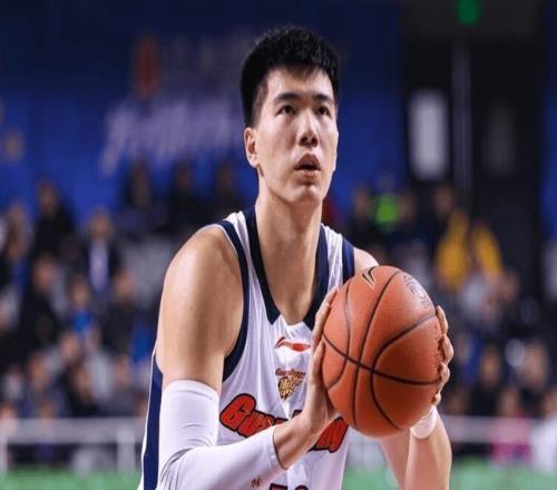 中國男籃8278險勝塞爾維亞！球員評分：3人滿分、3人發揮拉胯