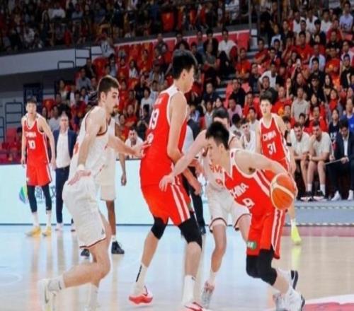 5分鐘就被反超！中國男籃遭遇絕殺，熱身賽1勝1負