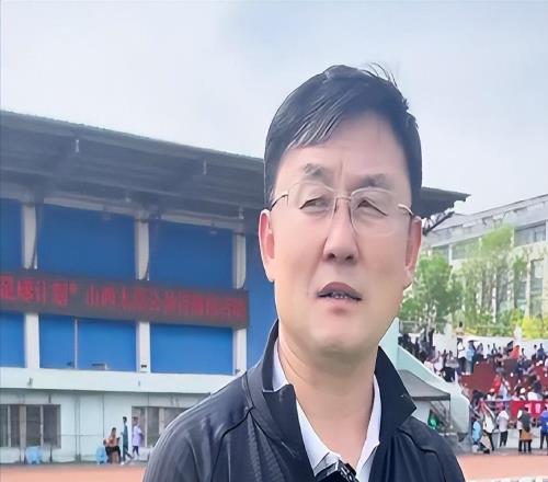 足球小將奪冠后，董路再發獎金，李昊炎加盟巴薩，孫繼海被指責