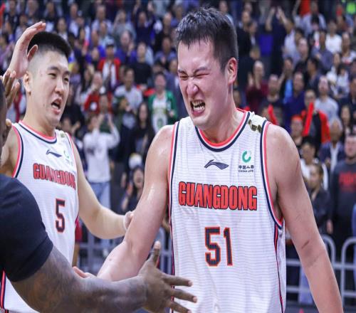CBA選秀球員奪冠，這4人做到了！杜鋒愛徒已退役，上海成全兩替補