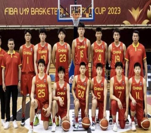 中國男籃加速換血！胡明軒等5人離隊，楊瀚森領銜國青四巨頭重聚