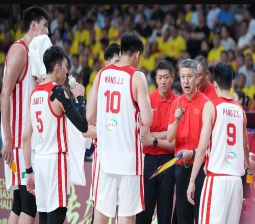 中國男籃官宣21人集訓名單，周琦趙睿落選，張鎮麟被郭士強棄用