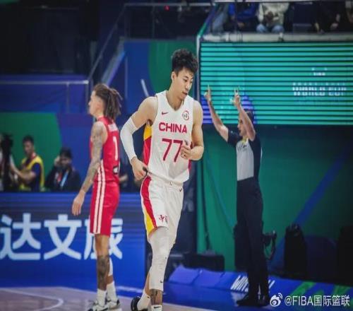 宣布了！四冠前鋒落選！中國(guó)男籃最新21人名單