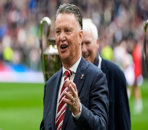 德天空：法兰克福有意邀范加尔执教，克