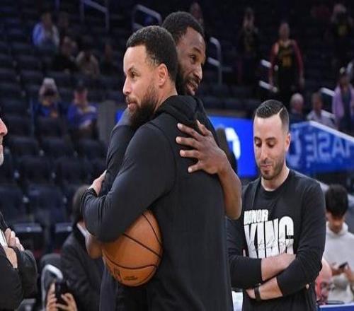 库里：看到维金斯时你总会露出笑容他