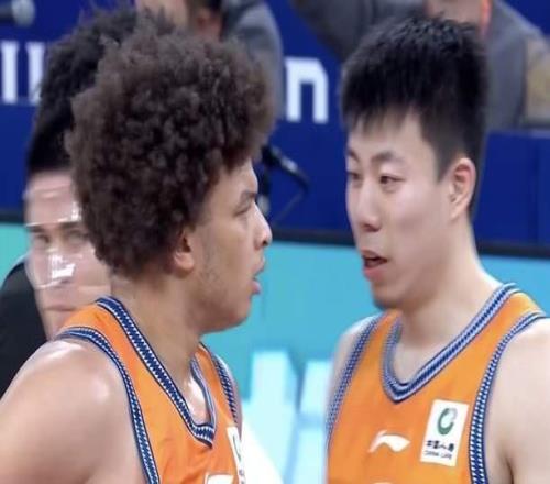 上海男篮3连胜升至第2，北京残阵差距