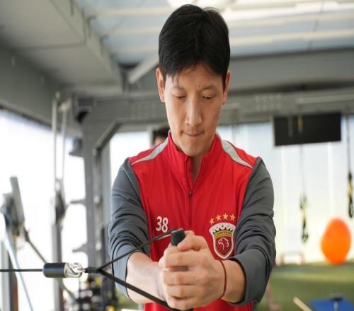 上海海港今战圣彼得堡泽尼特队，中超