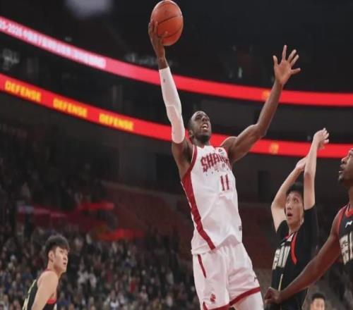 真是刺兒頭??！在場上各種斗狠，垃圾時間猛刷分，正負值倒數(shù)第1