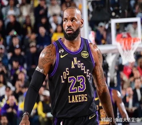 湖人兩大敗因出爐，老詹回應(yīng)質(zhì)疑！東契奇兩人真該批，雷迪克不滿