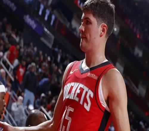 烏度卡真是不粘鍋！發(fā)布會全程甩鍋，火記一針見血直指用人問題！