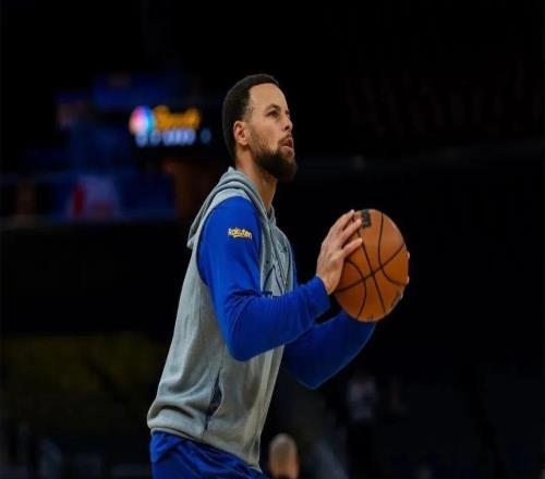 庫里亂穿鞋進(jìn)入新階段！這次穿的On昂跑和安踏，都很有驚喜！