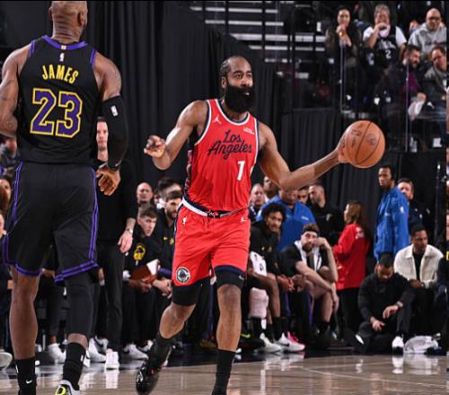 快船7人得分上雙擊敗湖人！近17戰(zhàn)14勝籃板球比對(duì)手多15個(gè)