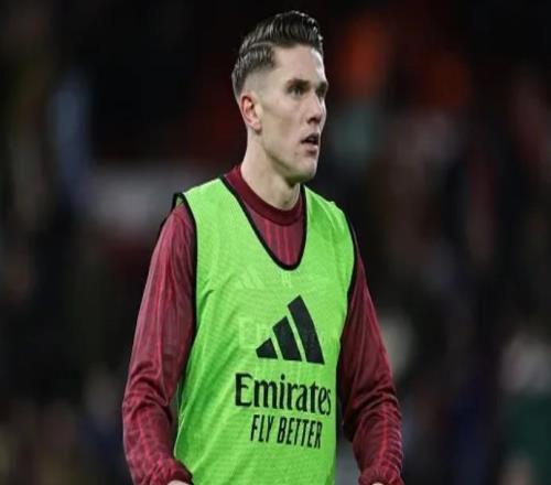 謝林漢姆：踢槍手姆伯莫還得踢中鋒，謝什科現(xiàn)在還難擔(dān)大任