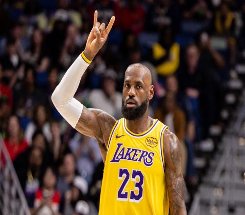 考辛斯透露詹姆斯是湖人的超级英雄加盟前湖人无人问津_NBA直播