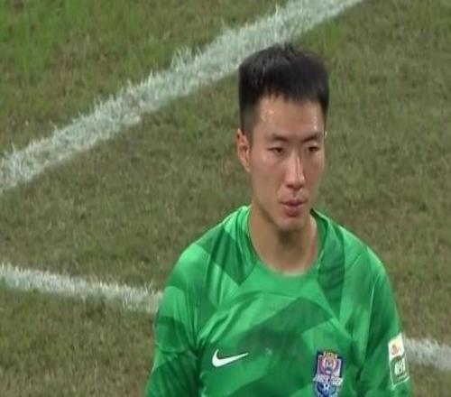 官方：武汉三镇签下天津津门虎门将方