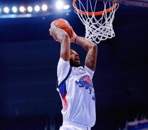 山东男篮挑战卫冕冠军，可有破敌之策新外援首秀还要推迟