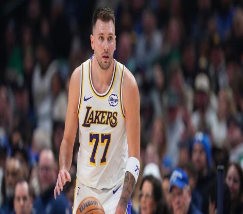 轰33+8+11擒旧主,东契奇创历史最长纪录!中场乌龙一幕让人泪目