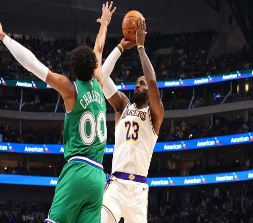 41岁仍是末节之王！詹姆斯今年第四节