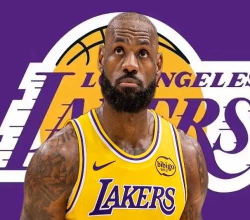 队记:这应该是詹姆斯第一次意识到,自己已经不再受湖人高层欢迎