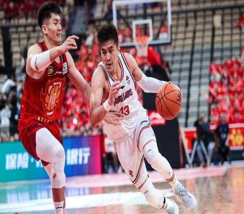 气笑郭艾伦!2米26中锋将功补过,狂砍24+14,为何杜锋不会用他