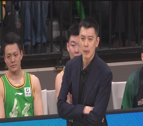 辽宁队官宣:杨鸣返回沈阳,身体不适辞职助教代理主教练之职