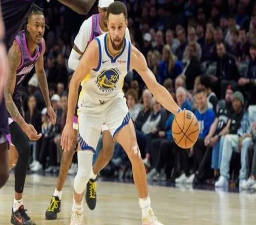 库里：昨天训练膝盖突然不舒服，如果顺