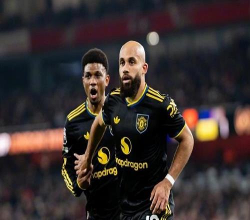 足坛一夜动态：巴萨30重返榜首，曼联绝杀阿森纳，米兰21轮不败