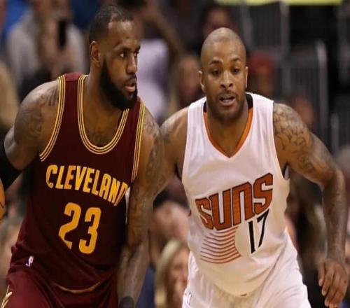 弗莱：太阳替补曾说詹姆斯“她是垃圾