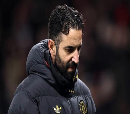 希勒：阿莫林在战术上很傲慢现在说卡