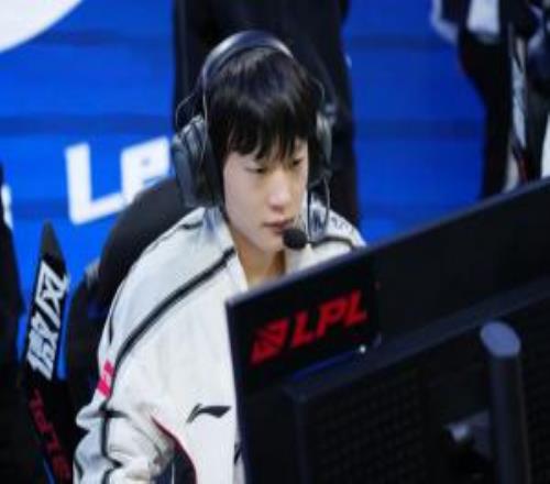 牢香的MVP哪里去了！AL目前贏下10個小局而Shanks目前MVP數(shù)量為0