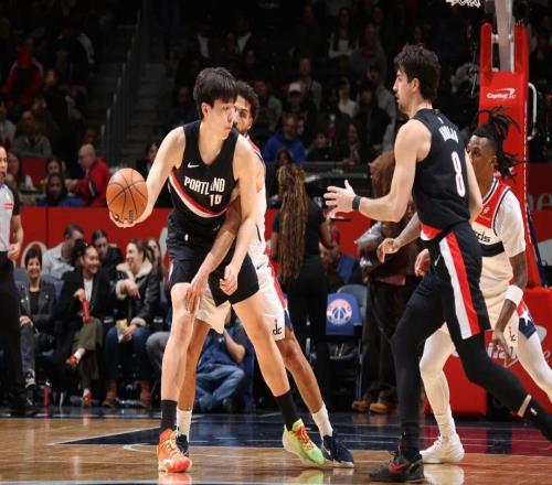 戰(zhàn)奇才楊瀚森表現(xiàn)亮眼正負值全隊最高