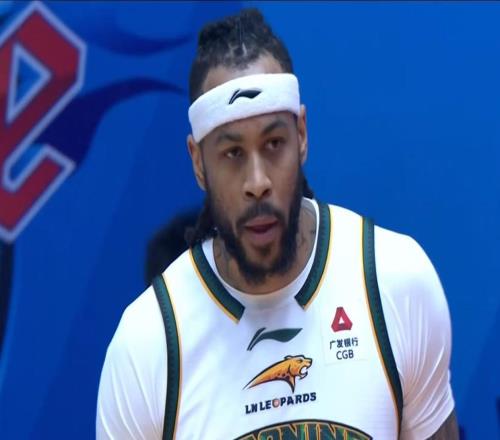 確認加盟！遼寧隊簽下1米93后場大殺器，這可是廣東隊的克星！